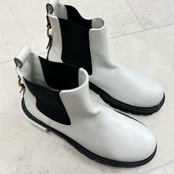 🆕🌈🌷Frame Boots🌷🌈🆕 - Picture 3 of 17